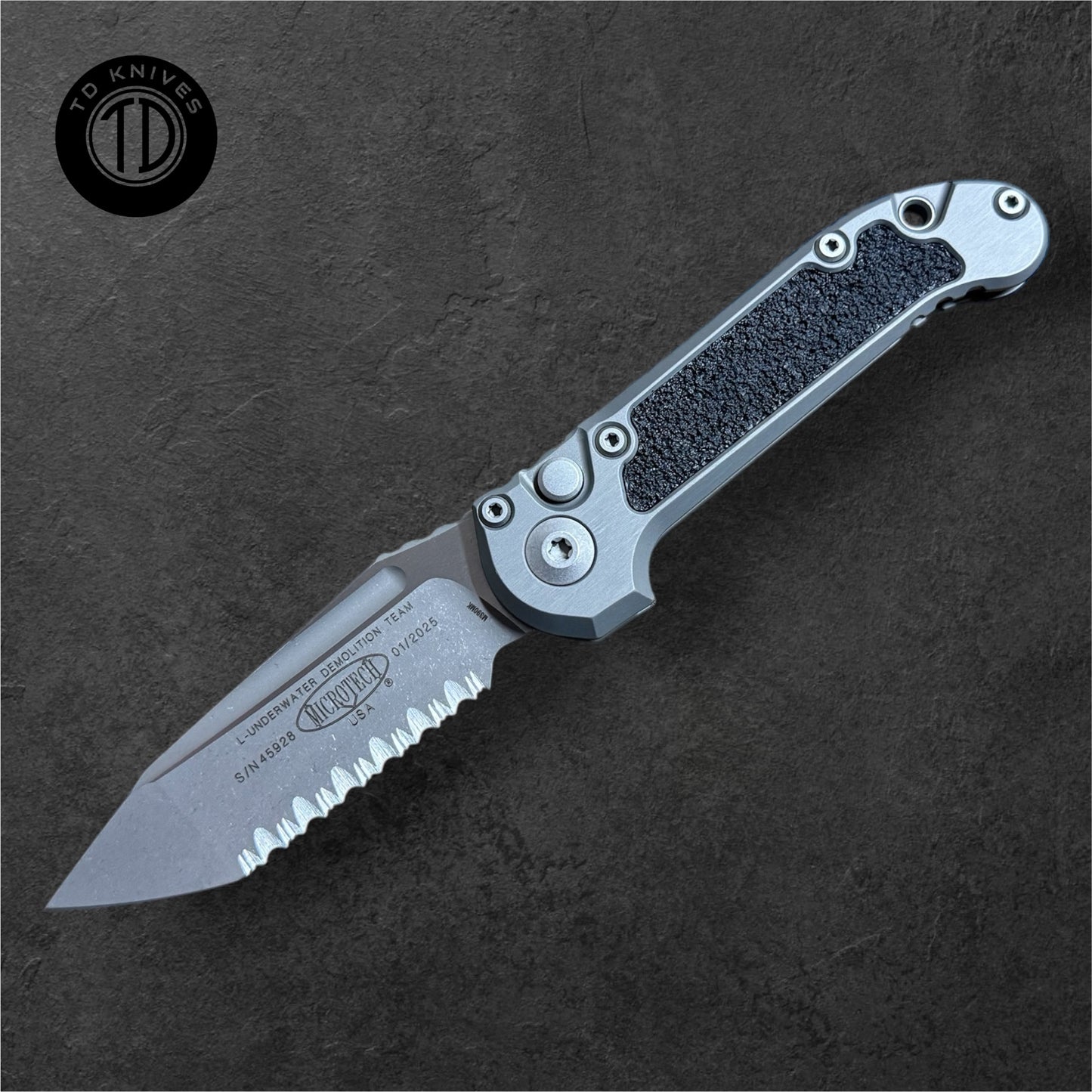 MICROTECH - LUDT T/E Gen III in Natural Clear W/ Full Serrated Apocalyptic Blade Finish. Model # 1136-12 APNC