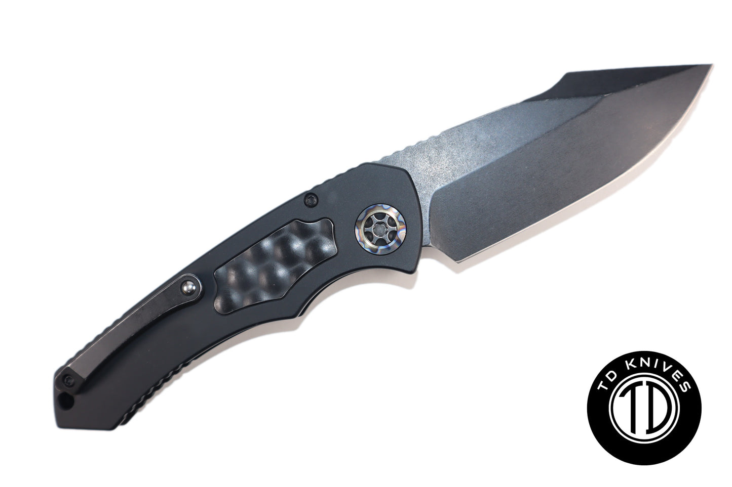 HERETIC -  Pariah in Battleworn Black W/ Bubble Inlays & Flamed Ti Pivot Collars Model # H048-8A