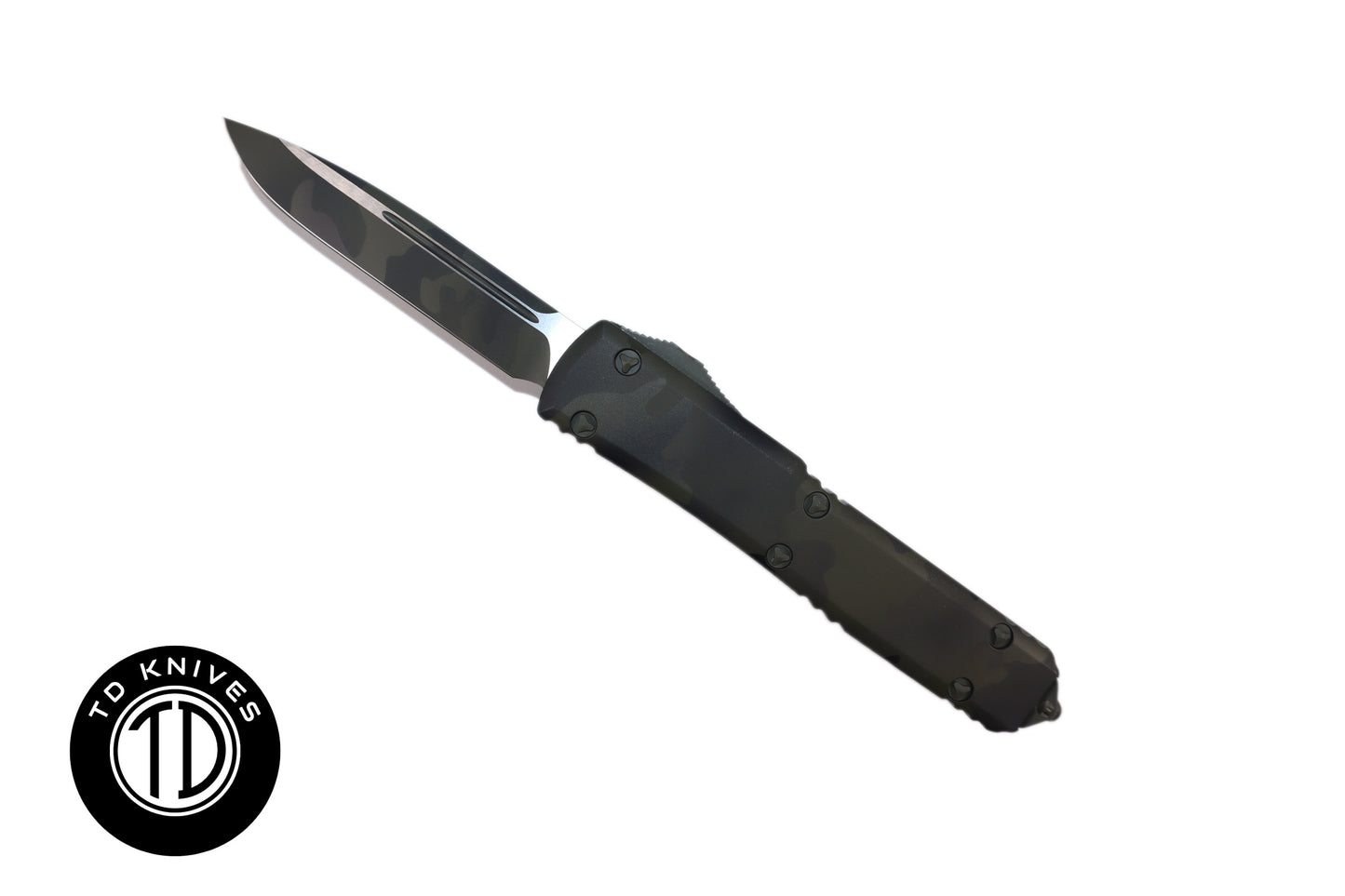 MICROTECH – Signature Series Ultratech Standard Edge in Olive Camo. Model # 121-1OCS