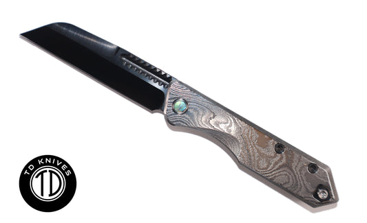 HERETIC KNIVES CUSTOM - Jinn - Vegas Forge Wood Grain Damascus Handle & Abalone Accents W/ Hand Ground DLC Magnacut Blade.