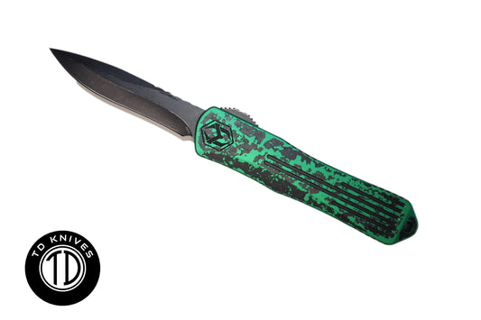 USN 2022 Show Special Heretic Manticore-E Recurve Black Battleworn Blade W/ Breakthrough Green Handle