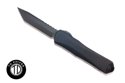 HERETIC - Manticore E in Black Tactical W/ DLC Tanto Blade. Model # H027-6A-T