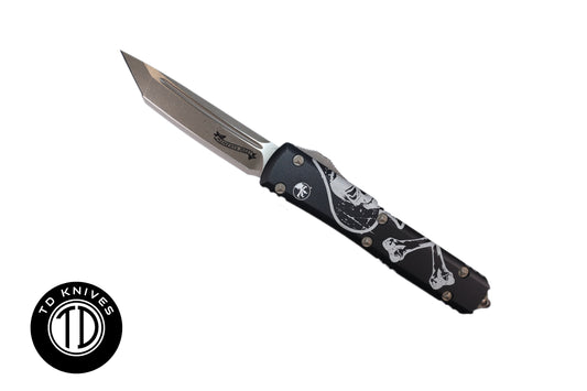 MICROTECH – Signature Series Ultratech Death Card Edition Tanto Edge Apocalyptic Bronze Blade Finish with Bronze Hardware. Model # 123-13DCS