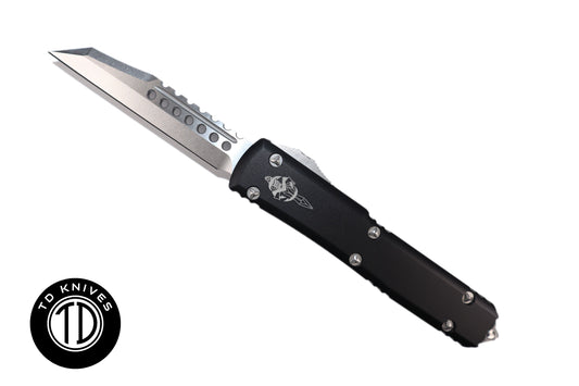 MICROTECH - Ultratech Warhound Signature Series in Black with Stonewashed Finished Blade. Model # 119W-10S